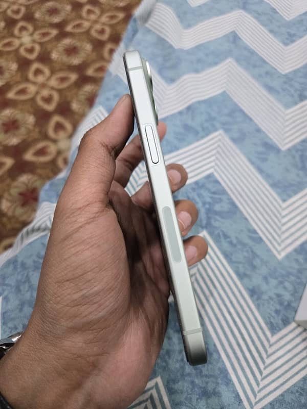 iphone 15jv urgent sale 4