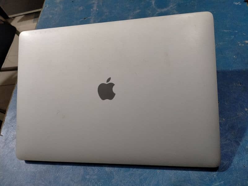 Mazy Krooo Apple MacBook Pro 2018 15" 1