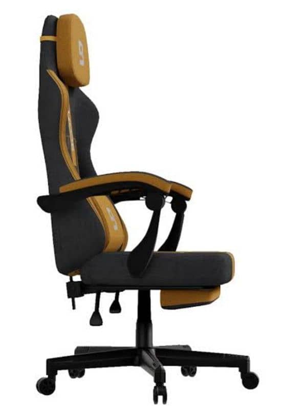 Boost SURGE Pro Ergonomic Gaming Chair 2