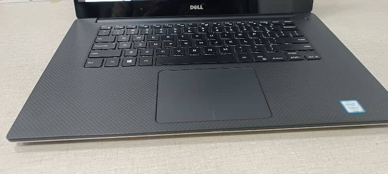 Dell XPS 15 9560 With GTX 1050 4Gb 4k Touch screen 10