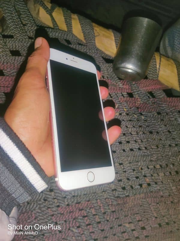 iphone 6splus 64gb  pta aproved hai condtion 10/9.8 hai bilkul ok hai 1