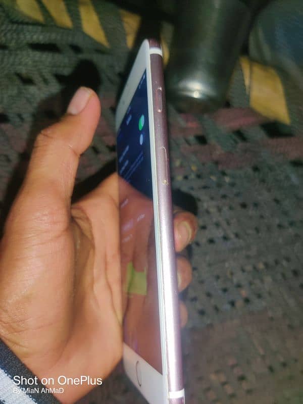 iphone 6splus 64gb  pta aproved hai condtion 10/9.8 hai bilkul ok hai 7