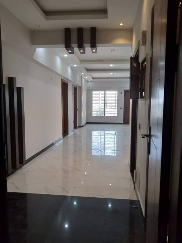 3 Bd Dd Flat for 1800 Sft-Sara Grand Main University Road 2