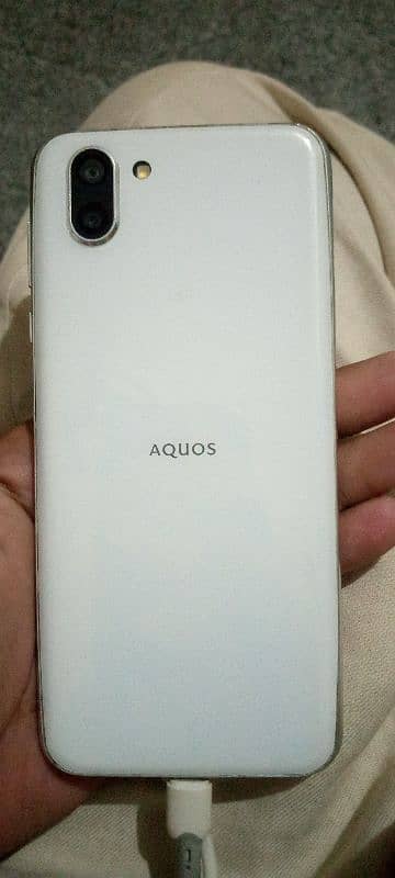 aquos r2 all OK non pta 1