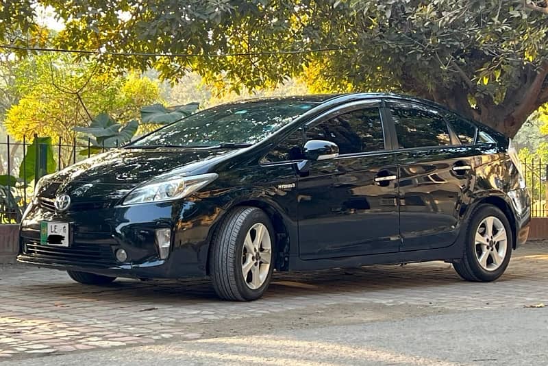 Toyota Prius 2012 3