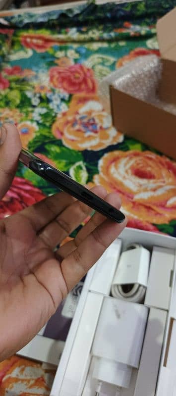 Redmi Note 10 in excellent condition wd all accessories 2