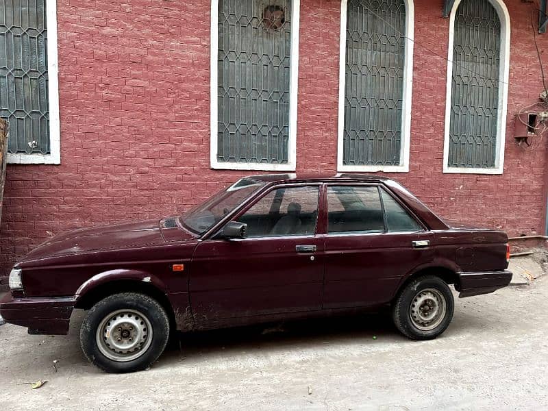 Nissan Sunny 1988 7