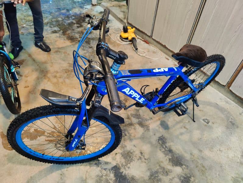 APPLE Sports Mountain Bicycle 8