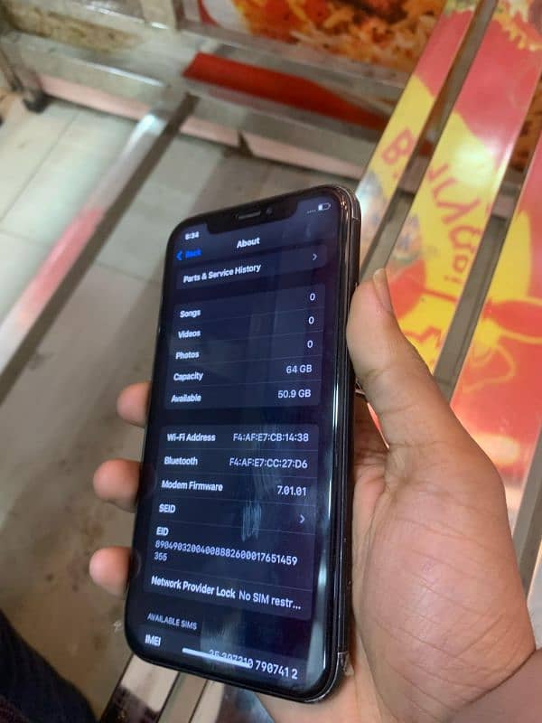 Exchange iPhone XR , 64gb FU , True tone on face off 2