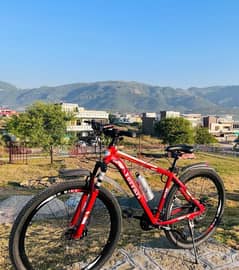 bicycle Ferrari SK brand full size 29 inche red colour for sale.