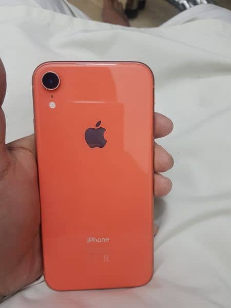 iphone xr 128GB dual. pta 0