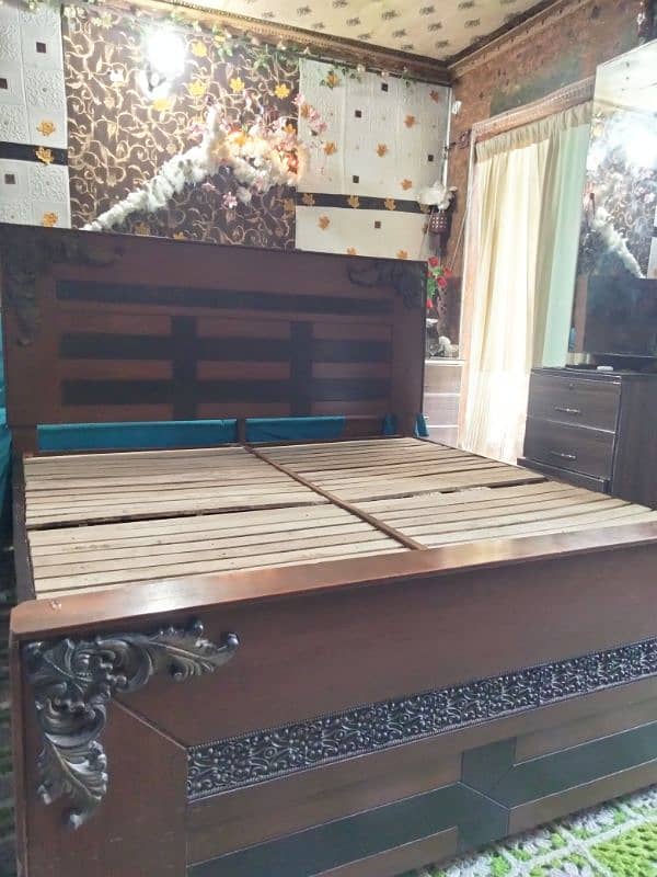 Bed Set Urgent For Sale 0