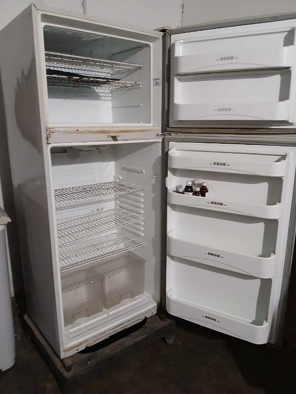 refrigerator for sale full size Dawlance 7