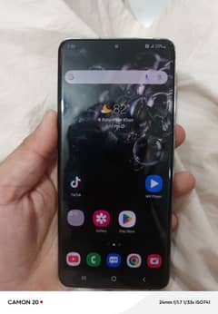 samsung s20 ultra non pata scratch on screen Baki ok