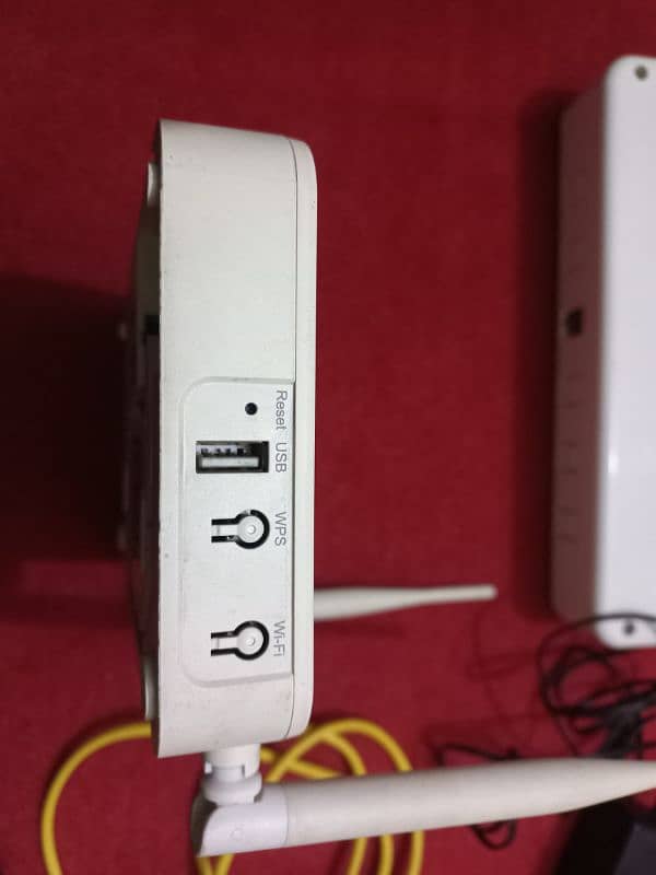 PTCL Fiber Router. GPON ONT 2