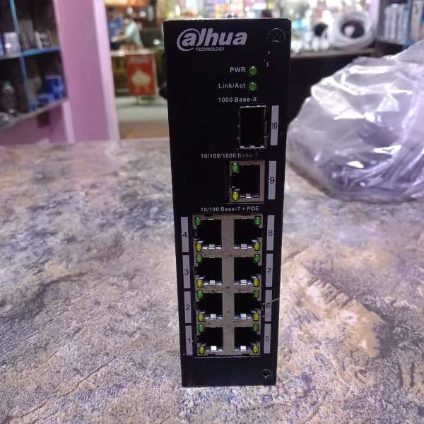 alhua Poe switch 10by10 0