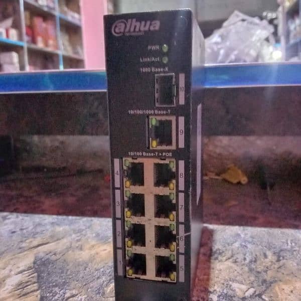 alhua Poe switch 10by10 3