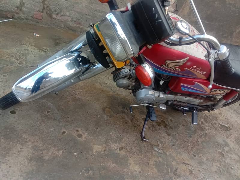 Honda CD 70 2008 5