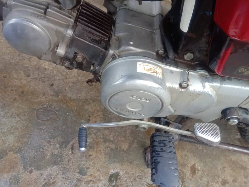 Honda CD 70 2008 8