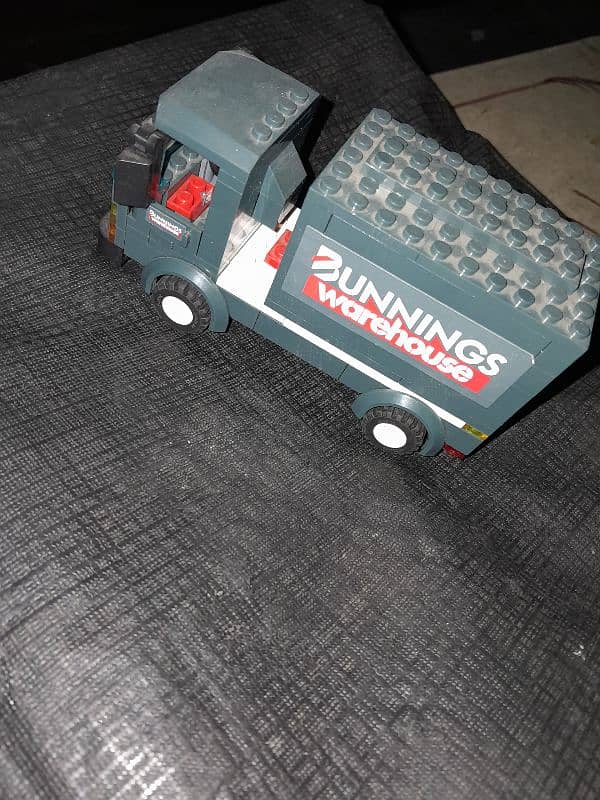 LEGO TRUCK 1