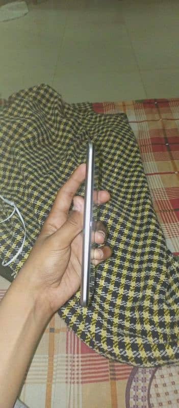 used like new realme 8 1