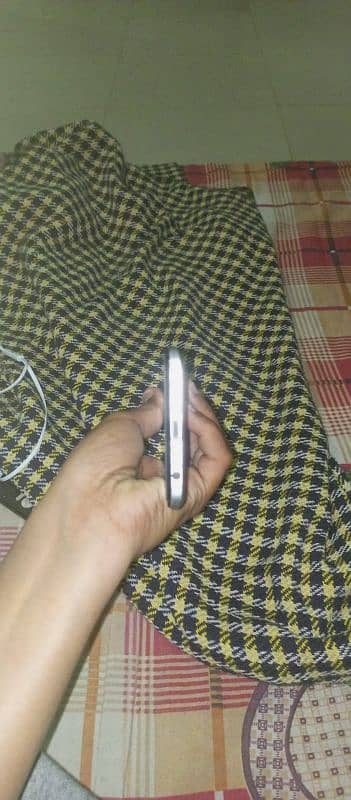 used like new realme 8 5