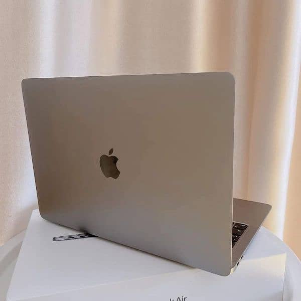 MacBook Air M2 Chip 14 Inch 2022 2