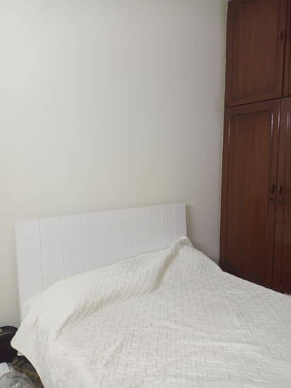 habbit marigold queen size bed 1