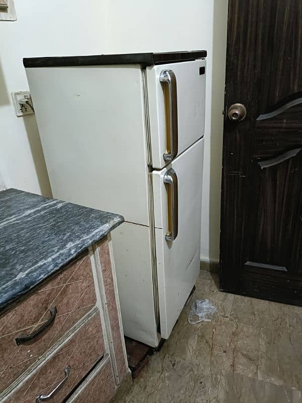 Japanese Sanyo Refrigerator Urgent Sale 1