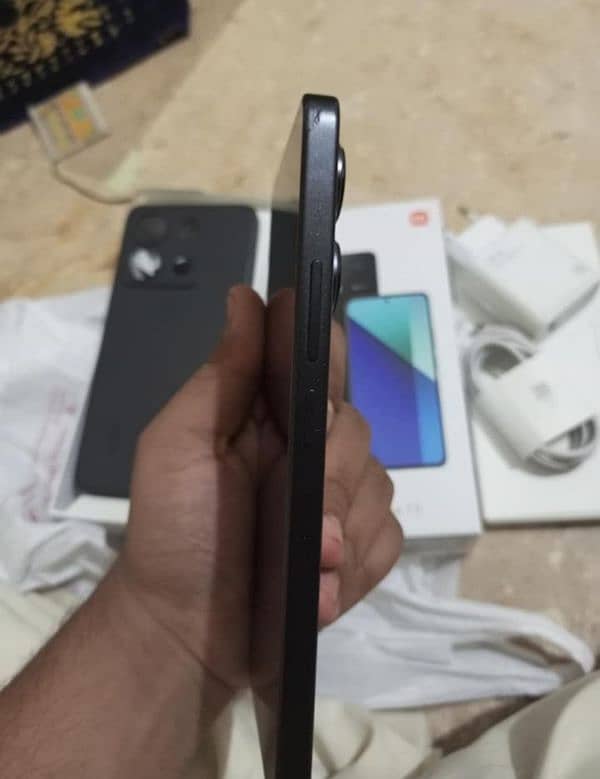 Redmi Note 13 4