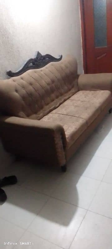 5 seater sofa for sell 0