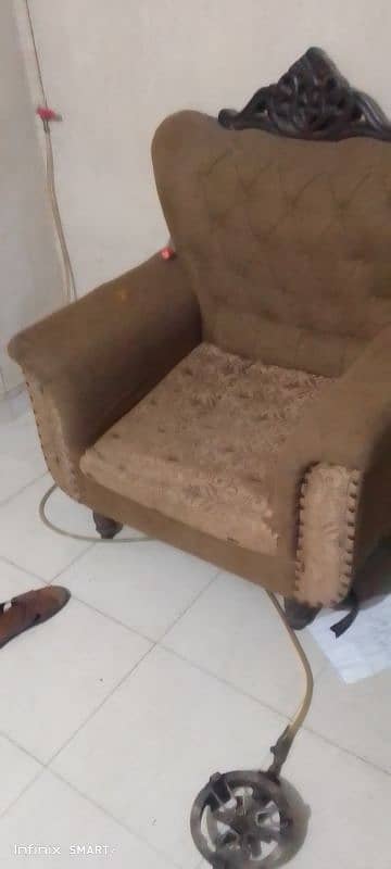 5 seater sofa for sell 3