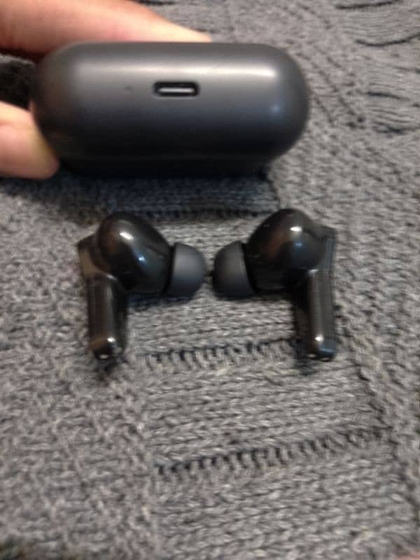 Wireless Earbuds For Sale 1