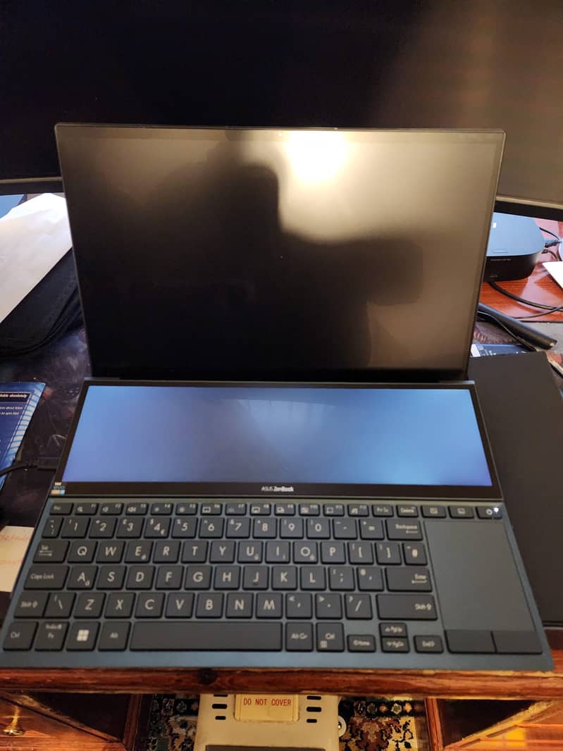 Asus ZenBook Duo 14 - Dual Screen Powerhouse! 3