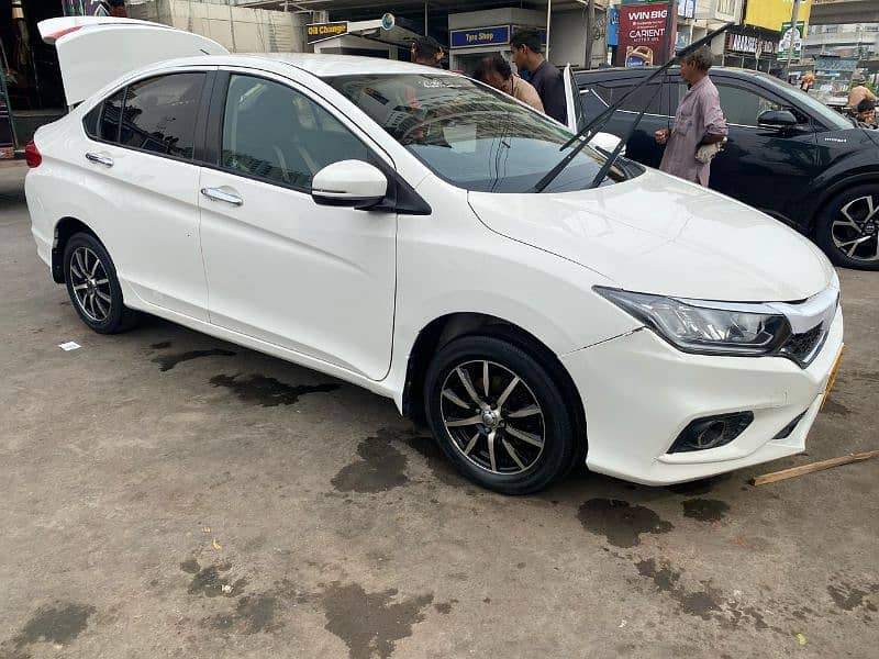 Honda city 2021 advance 1