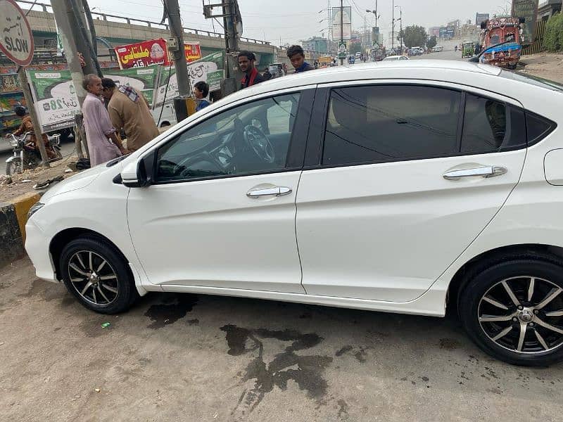 Honda city 2021 advance 3