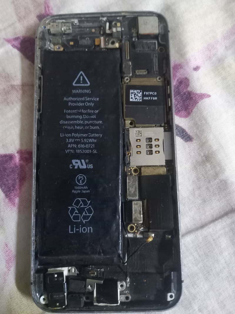 IPhone 5s motherboard apple stuck 2 board 0