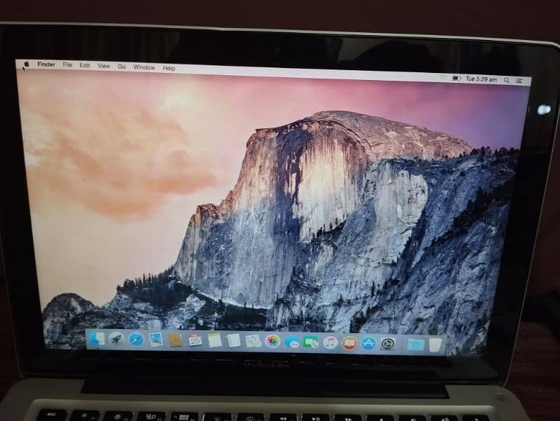 MacBook Pro 2012 0