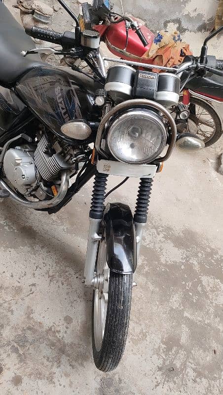 Suzuki gs 150 se exchange possible 5