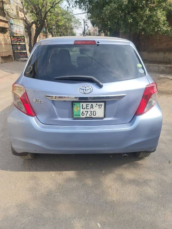 Toyota Vitz 2013 3