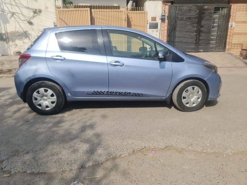 Toyota Vitz 2013 4