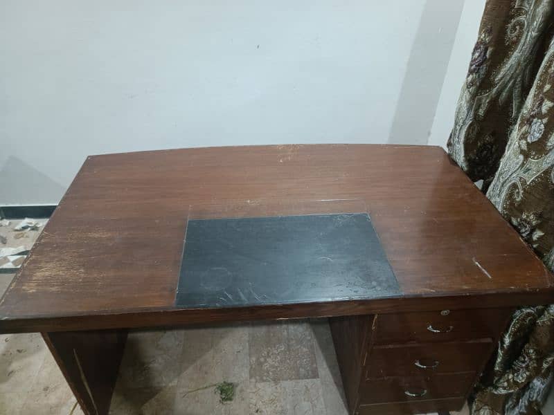 Big Office Working Table Original Wood. Good Condition. 1