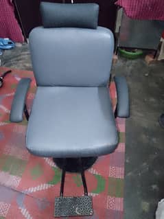 urgent sale for salon chair