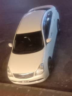 Nissan Blue Bird 2012