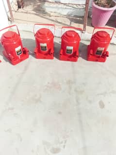 100 tons Hydrolic jacks