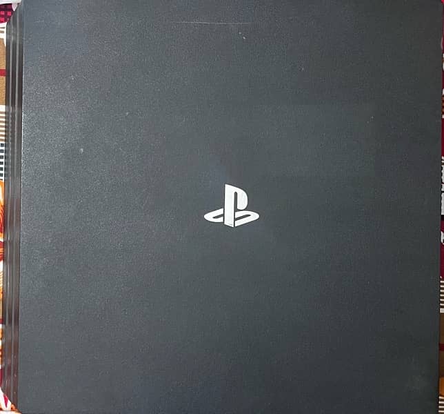 PS4 Pro 1 TB 1