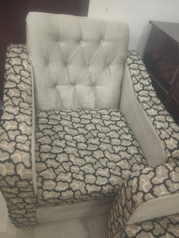 sofa set slightly used 2