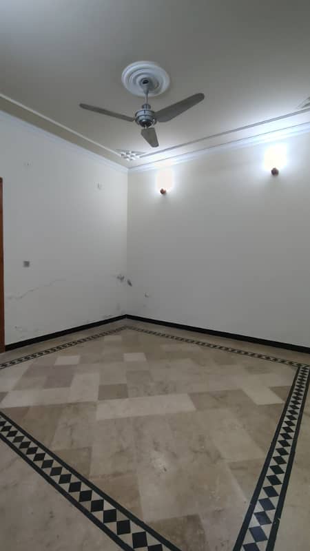 Upper portion for rent in E 11 Islamabad 7