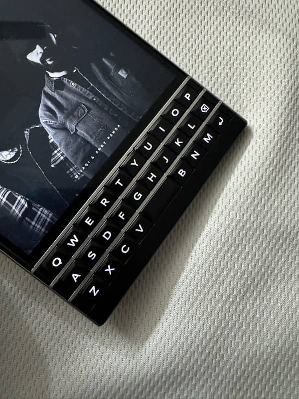 BlackBerry Passport Q30 | PTA Approved | Hotspot 1