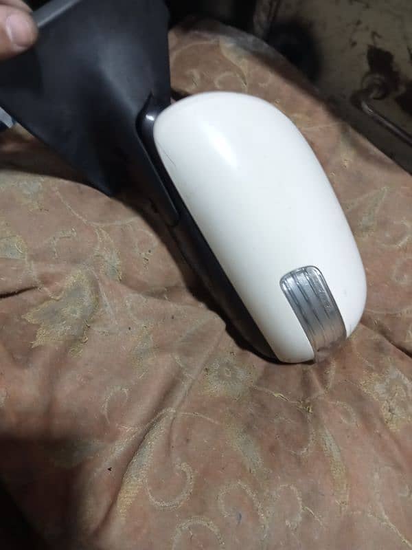 Vitz Side mirrors available 2010 3